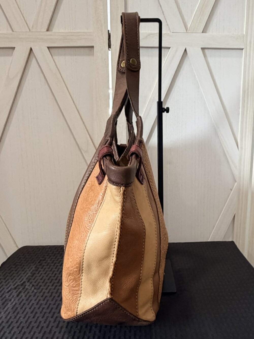Lucky Brand Vintage Inspired Patchwork Leather Hobo Shoulder Bag - Picture 4 of 8